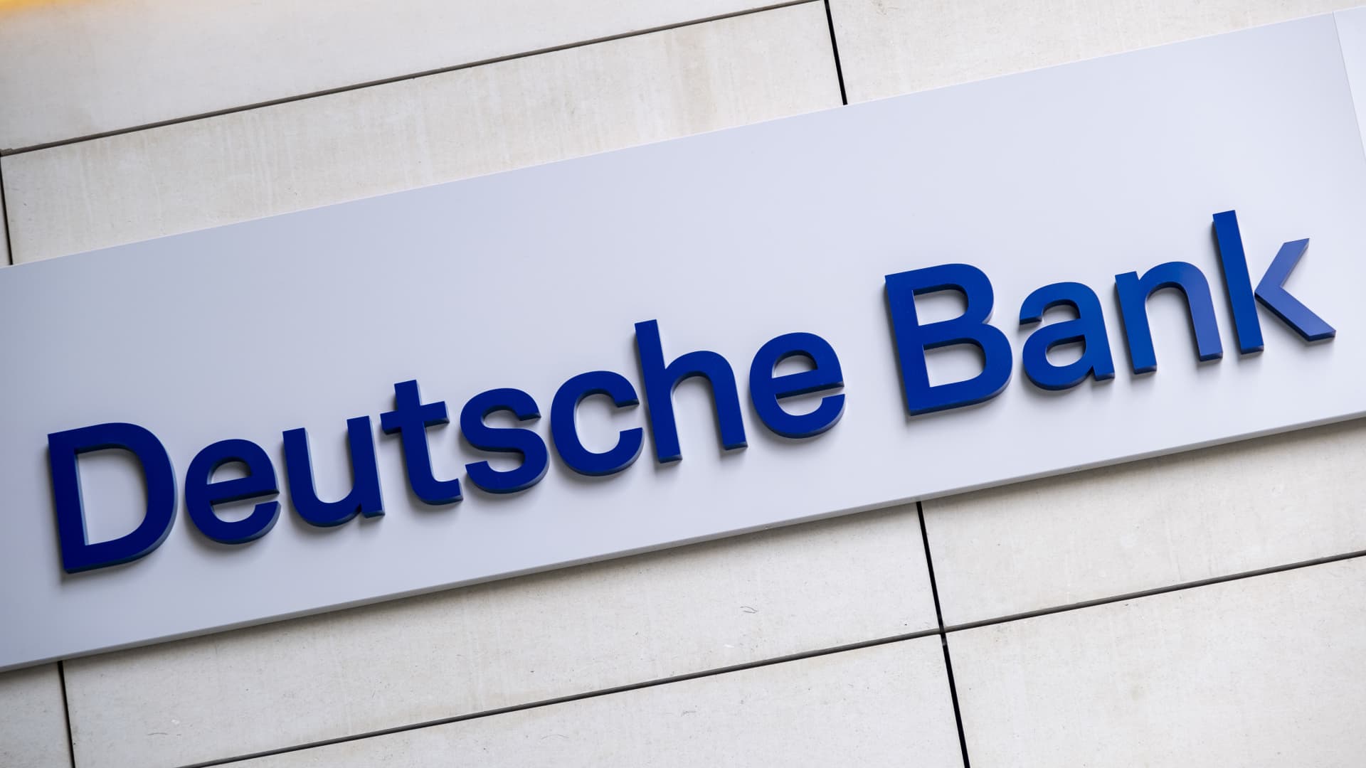 Deutsche Bank (DBK) Q4 2024 earnings