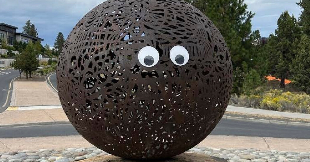 ‘Googly Eye Bandit’ in Oregon Comes Forward